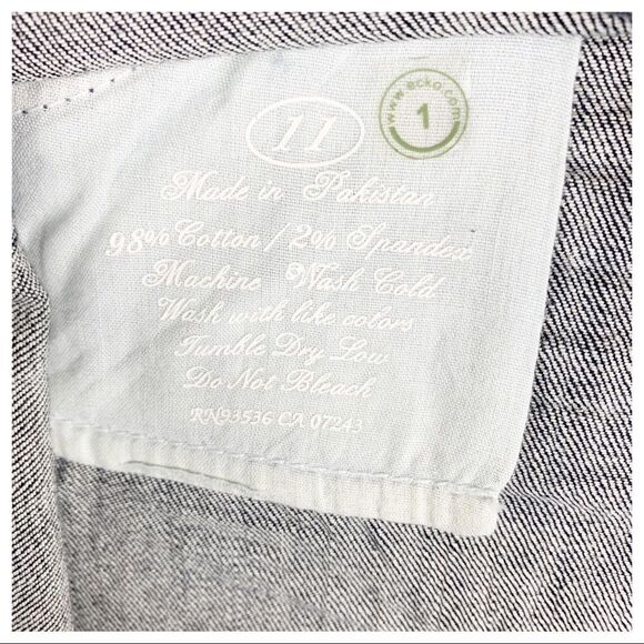 Echo‎ Red Juniors Mini Jean Skirt w/ Patches NWT - Picture 12 of 12